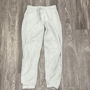 TNA Aritzia Sweatpants